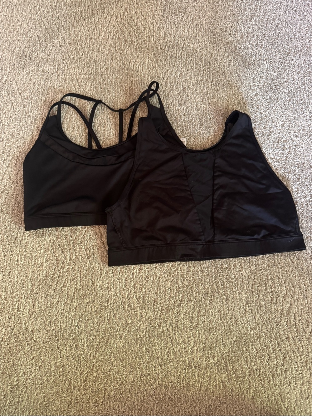 Set of 2, Victoria's Secret Black, Mesh Details Sports Bras (Low Impact) Large
